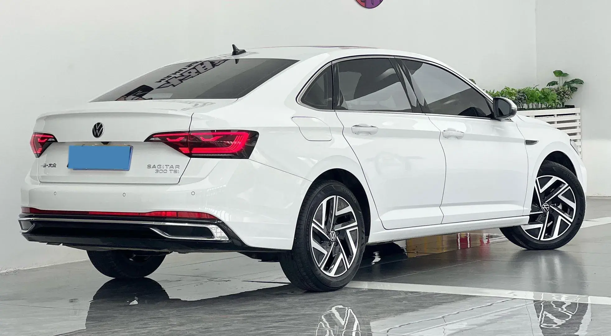 2024 VOLKSWAGEN SAGITAR thumbnail 3