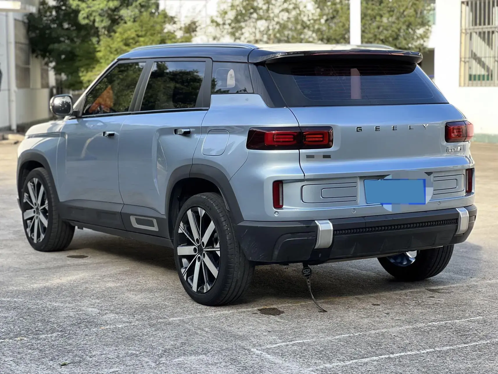 2023 GEELY ICON thumbnail 4