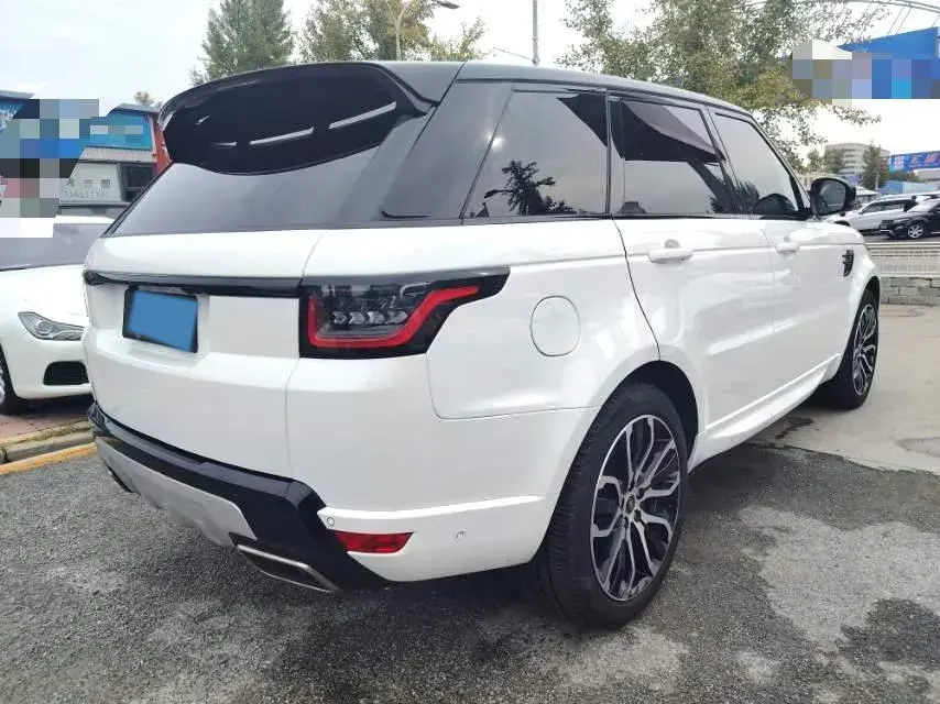 2022 LAND ROVER thumbnail 3