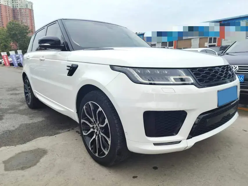 2022 LAND ROVER thumbnail 2