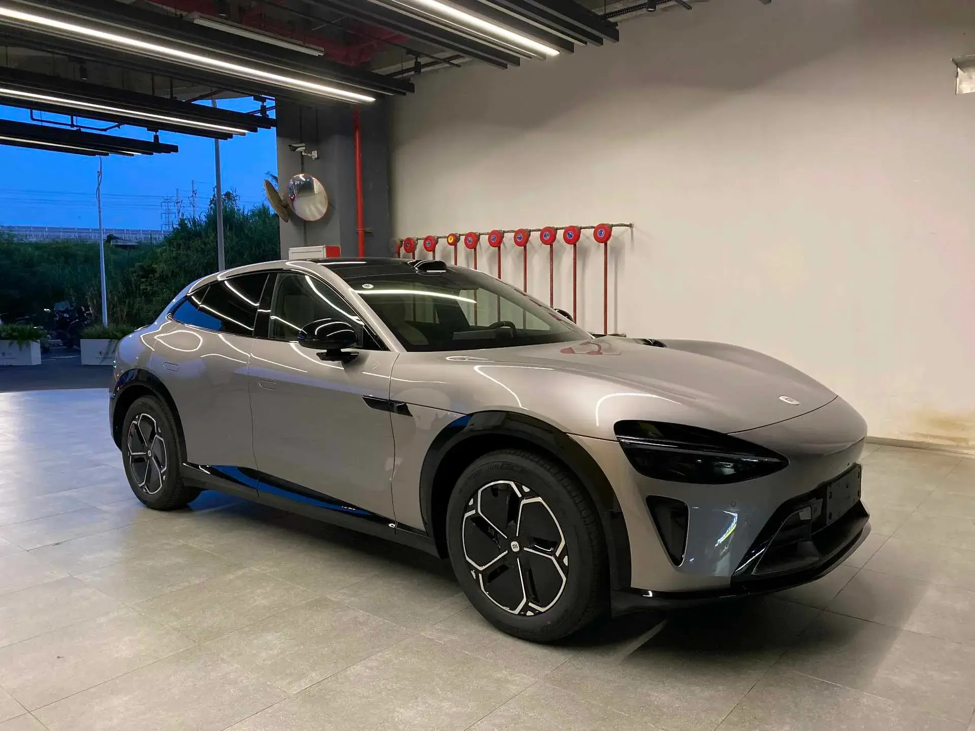 2025 MI YU7 thumbnail 3