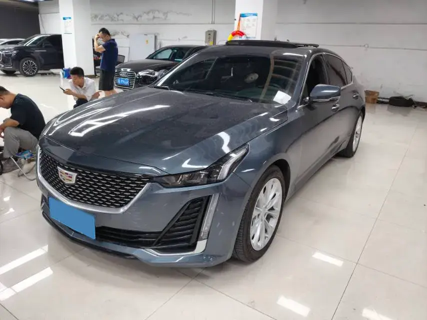 2021 CADILLAC CT5 view 1