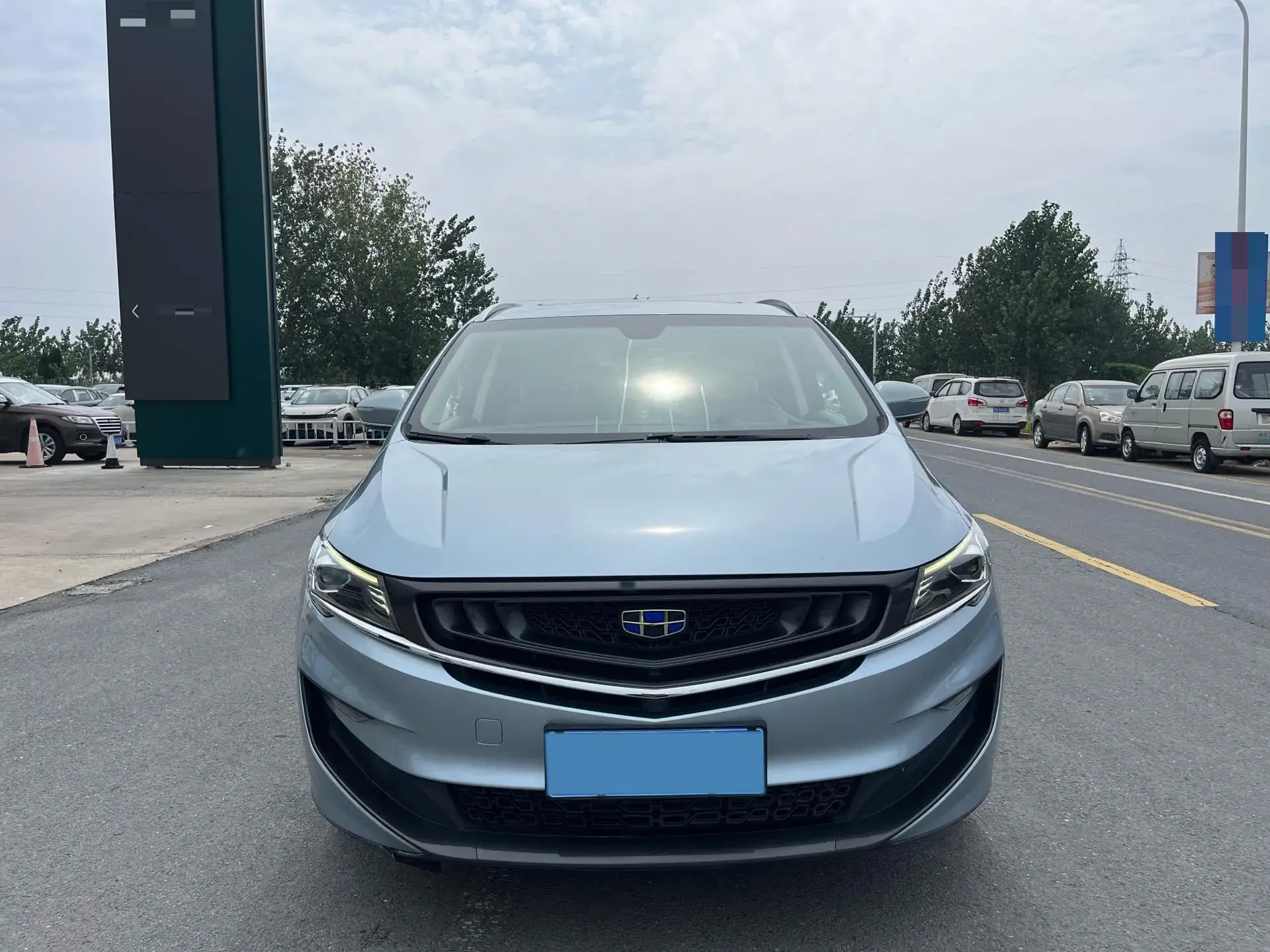 2019 GEELY TUGELLA thumbnail 2
