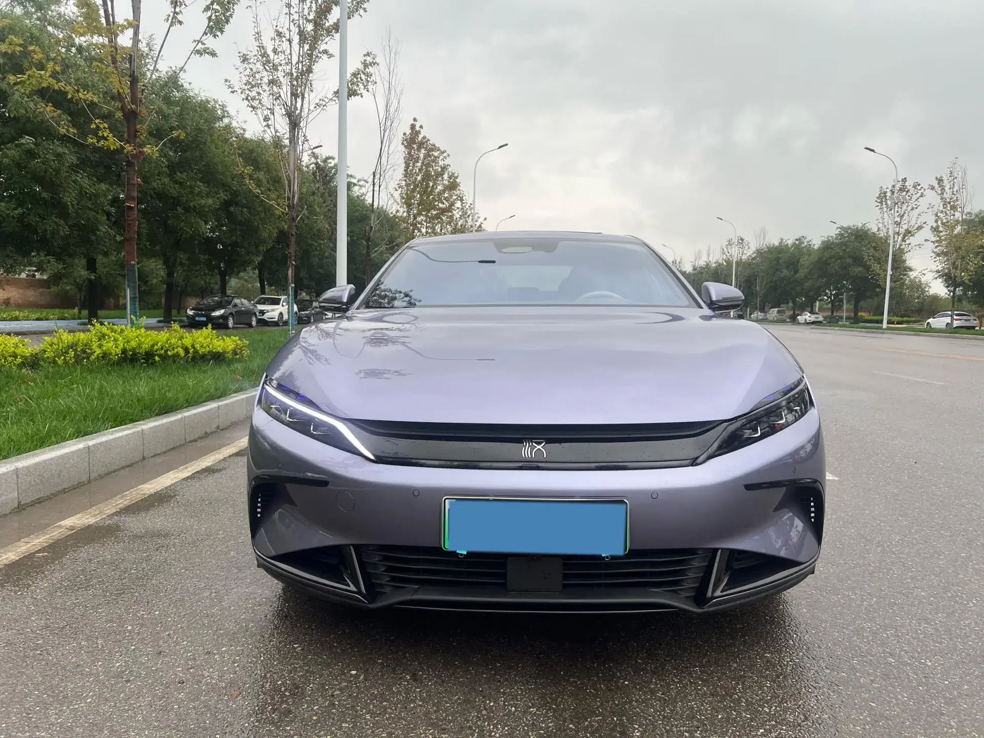 2024 BYD HAN thumbnail 2