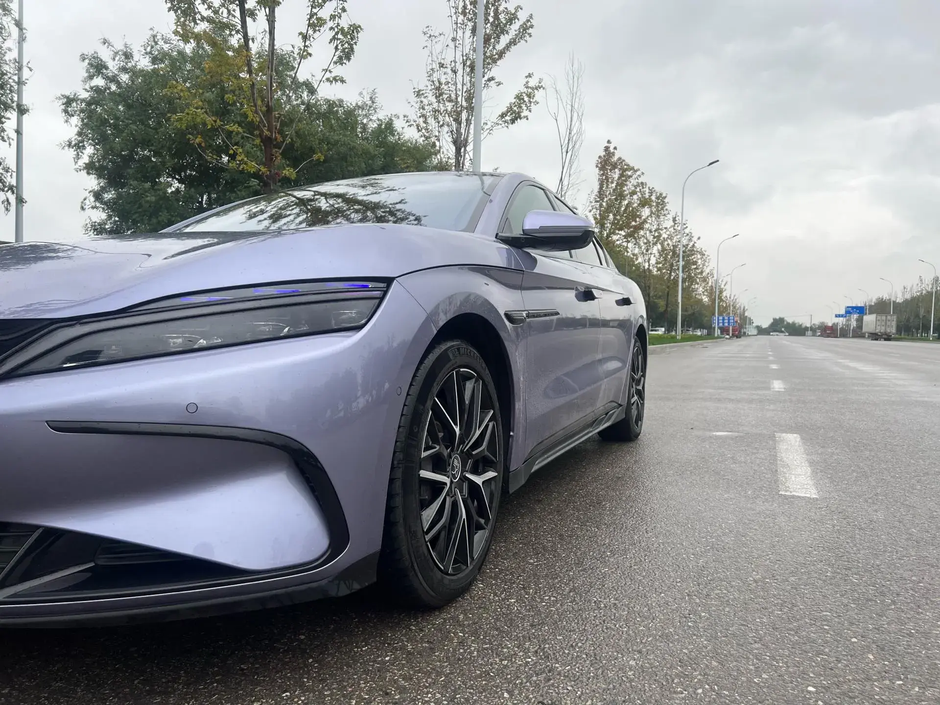 2024 BYD HAN thumbnail 4