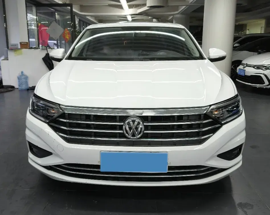 2022 VOLKSWAGEN SAGITAR thumbnail 2