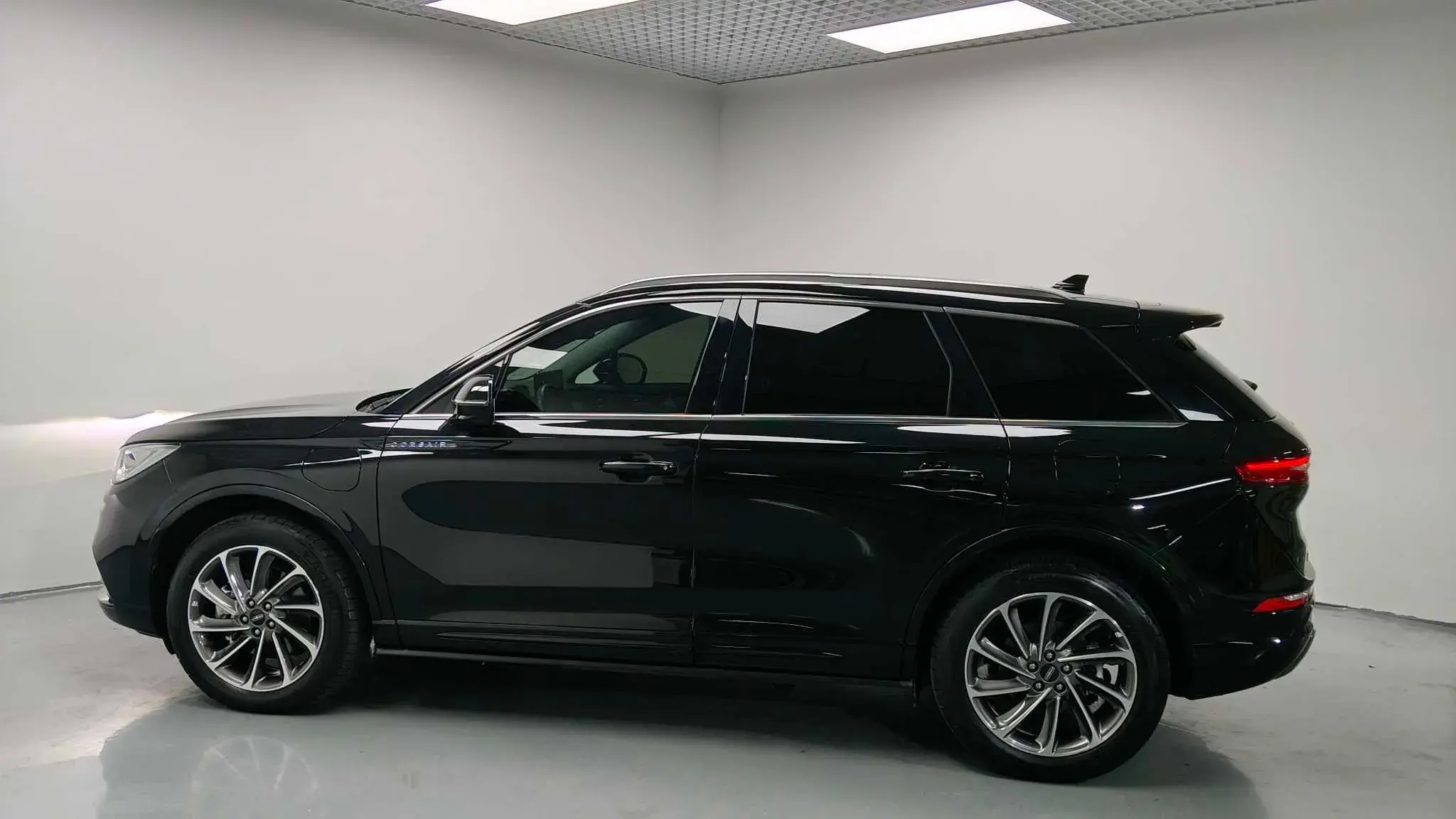 2021 LINCOLN CORSAIR thumbnail 3