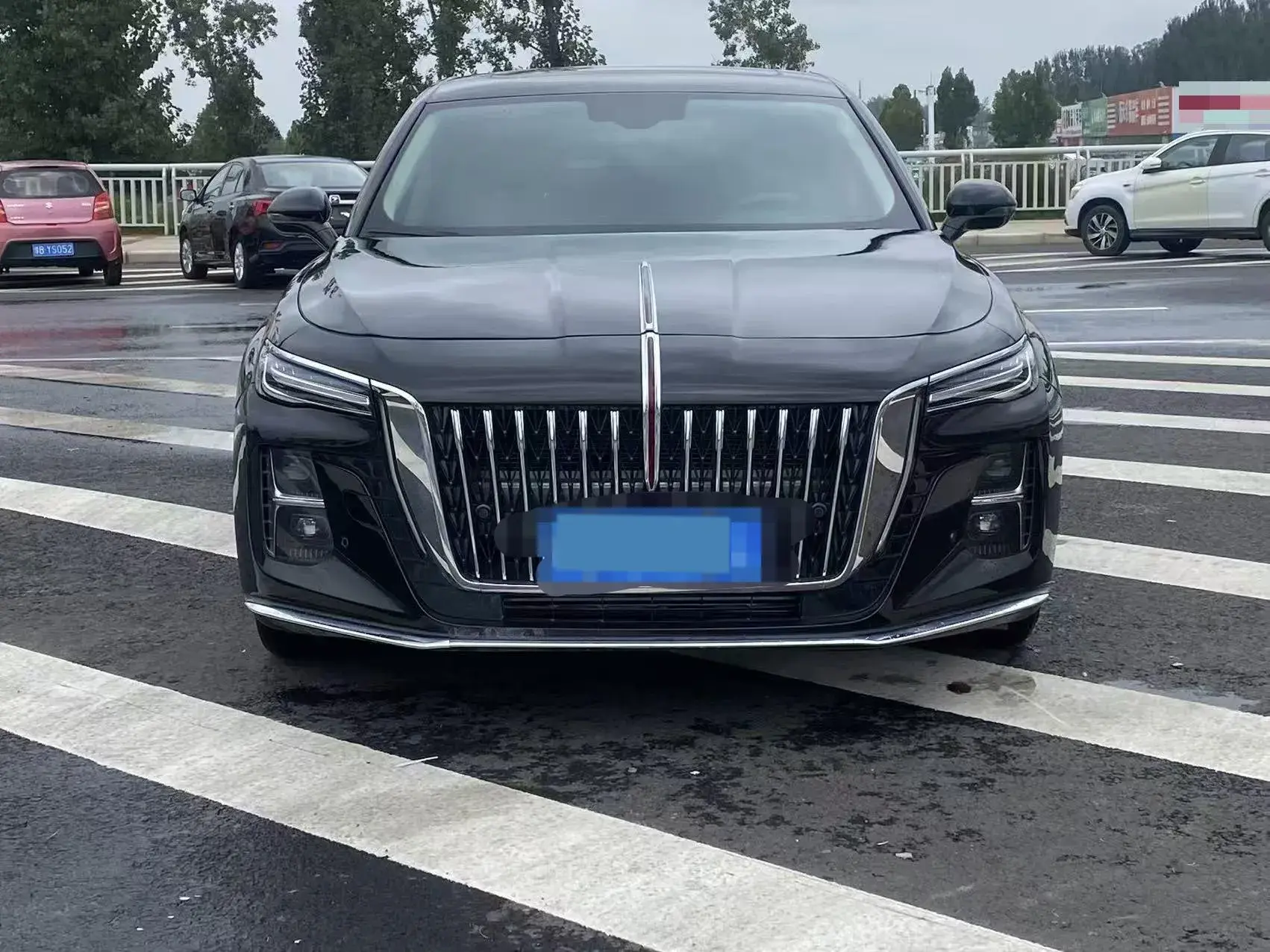 2024 HONGQI H5 thumbnail 2