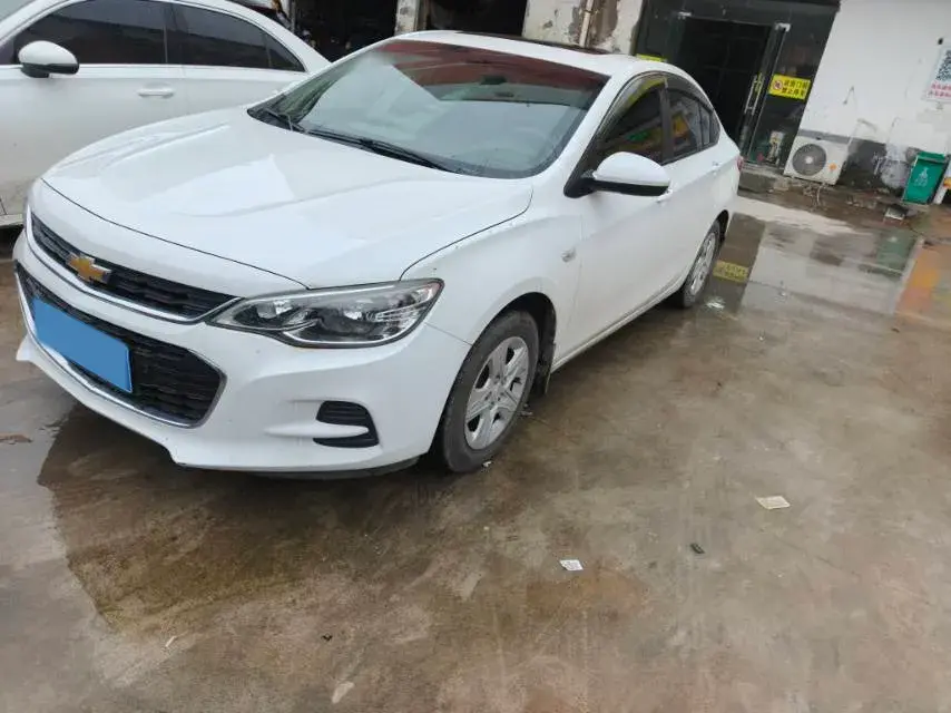 2019 CHEVROLET CAVALIER view 1