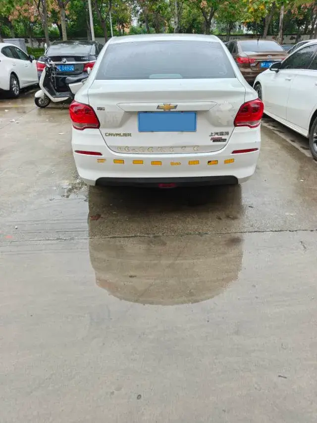 2019 CHEVROLET CAVALIER thumbnail 4