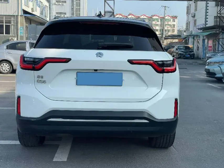 2020 NIO ES6 thumbnail 4