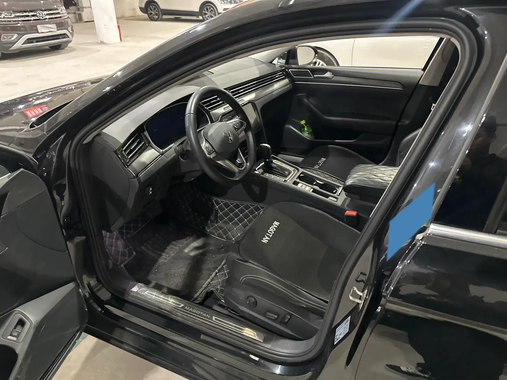 2021 VOLKSWAGEN MAGOTAN thumbnail 3