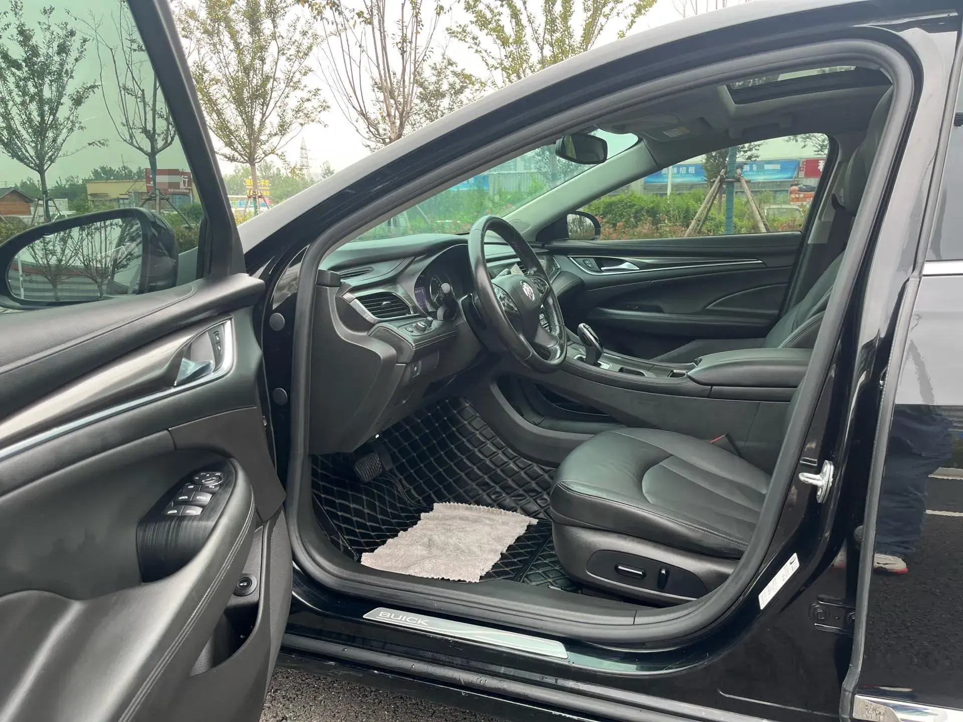 2021 BUICK LARCOSSE thumbnail 4