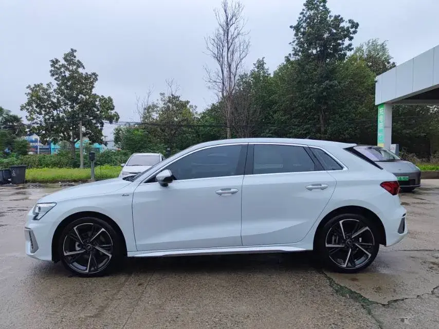 2024 AUDI A3 thumbnail 3