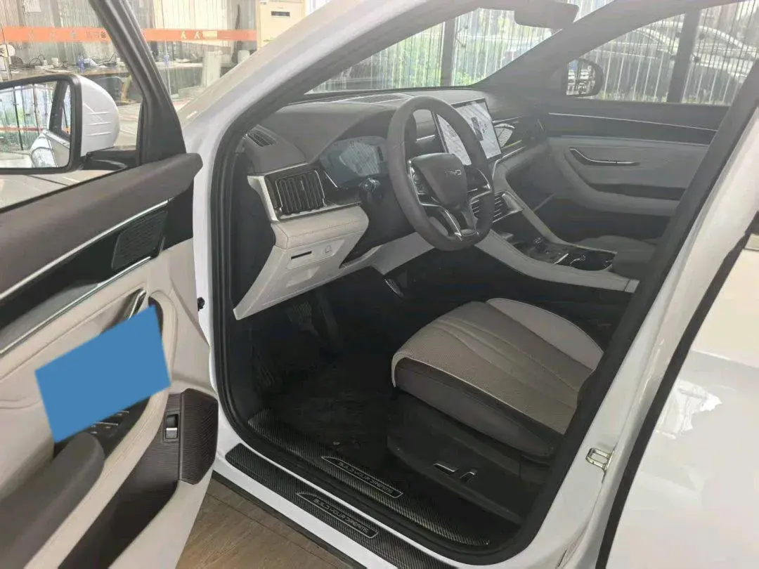 2025 BYD SONG thumbnail 3