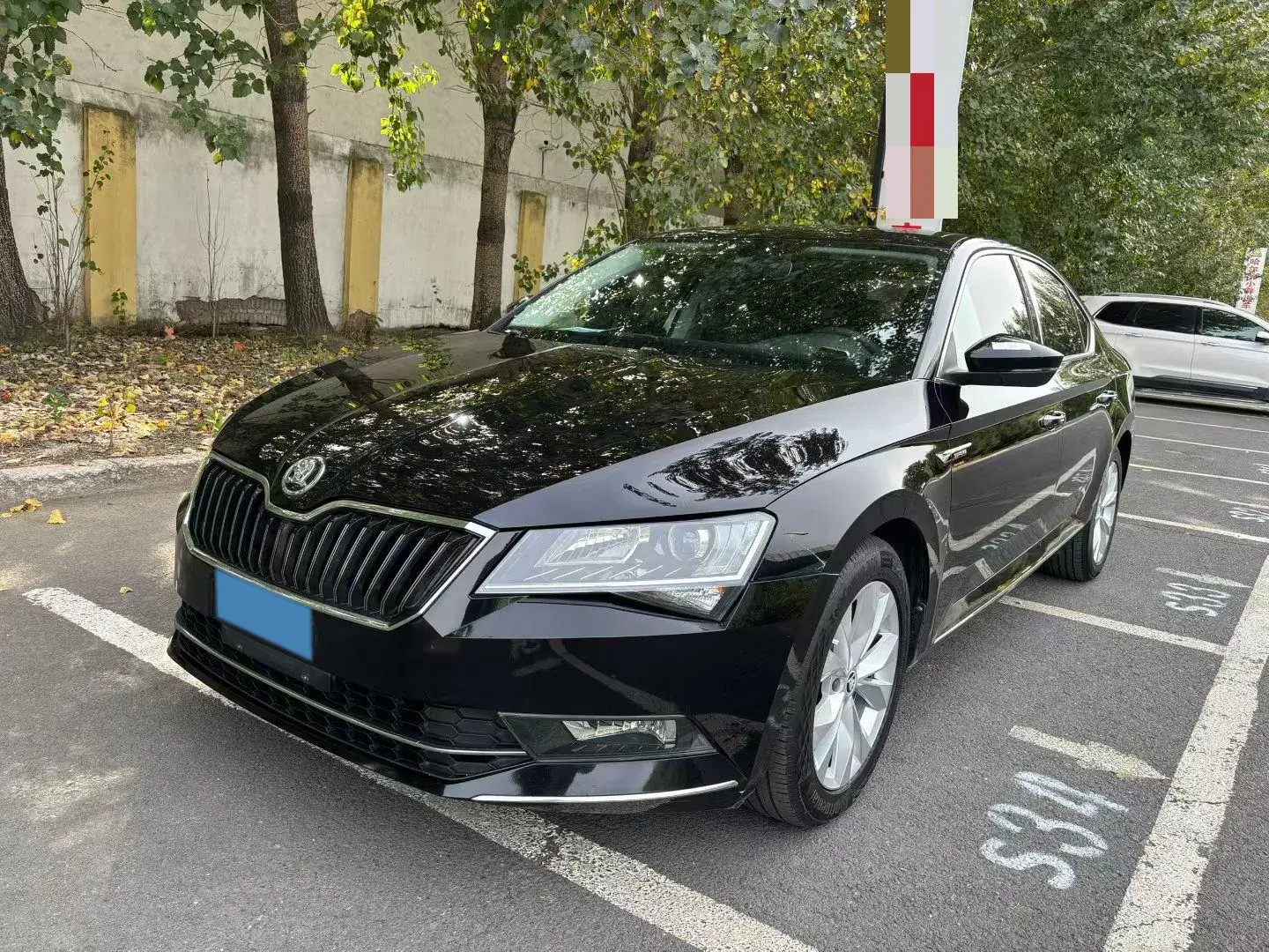2018 SKODA SUPERB view 1