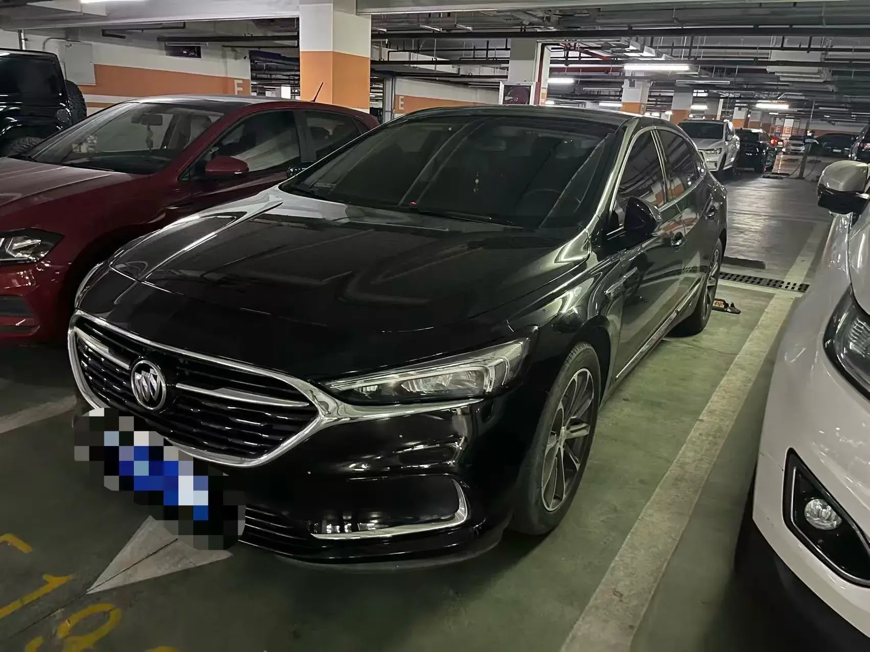 2020 BUICK LARCOSSE view 1