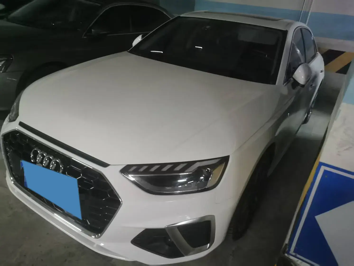 2020 AUDI A4L view 1