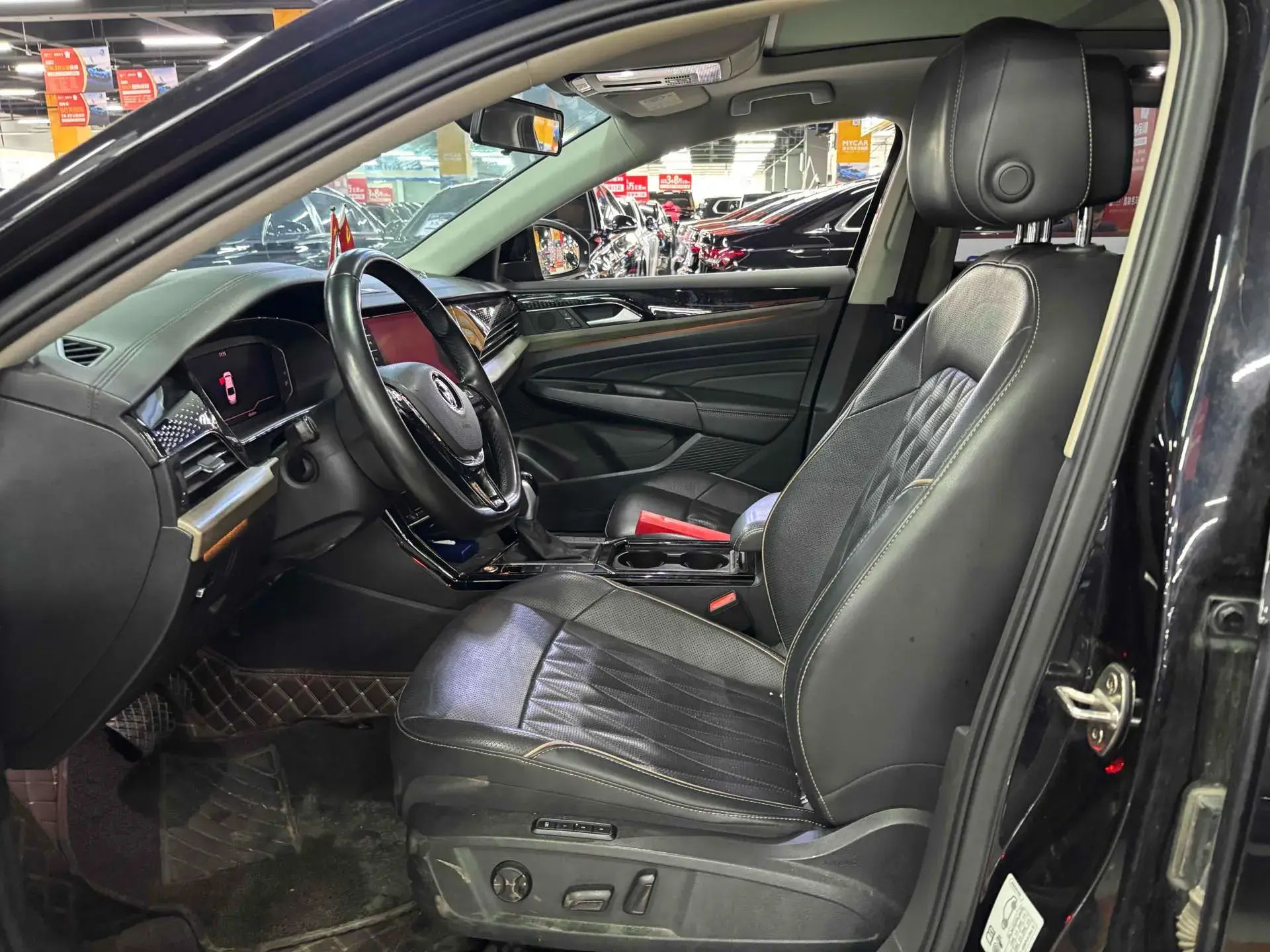 2021 VOLKSWAGEN PASSAT thumbnail 4