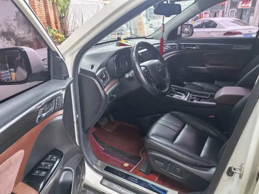 2017 GAC TRUMPCHI thumbnail 4