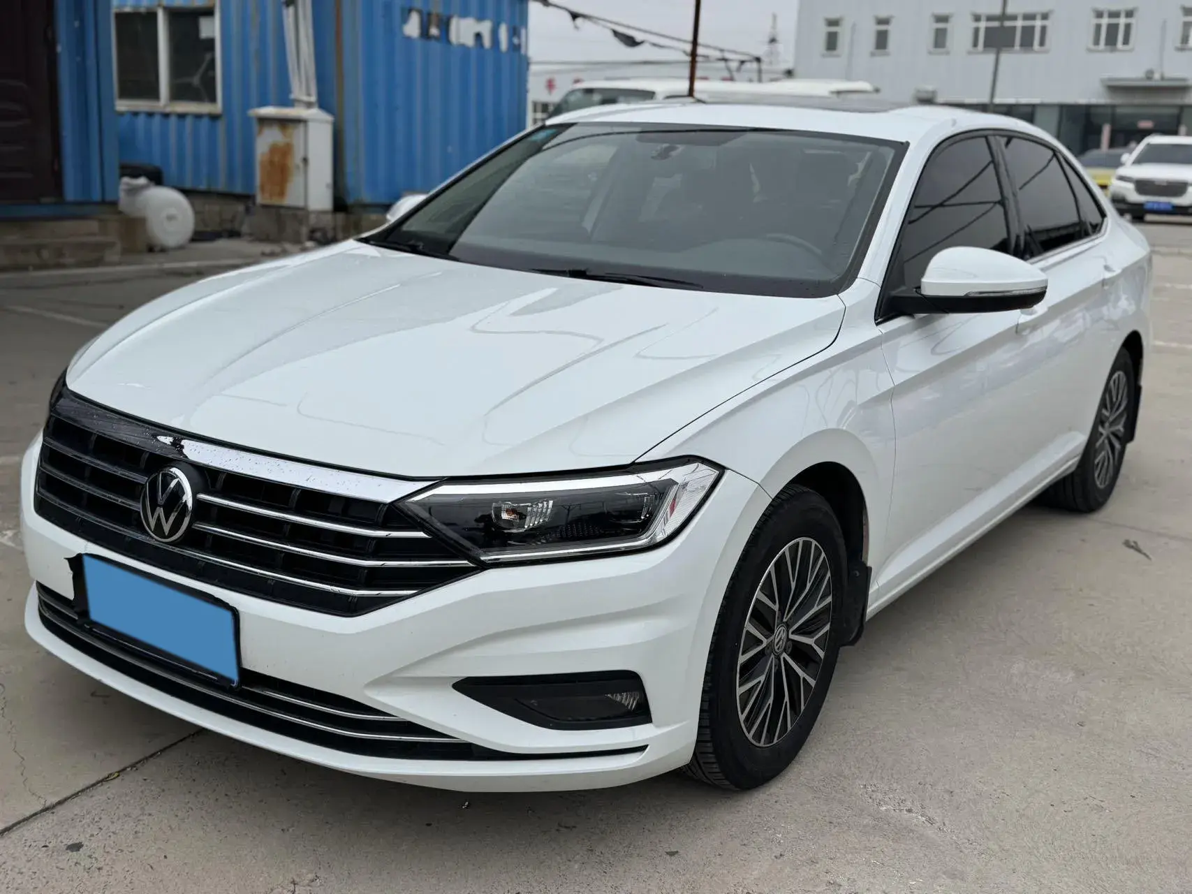 2019 VOLKSWAGEN SAGITAR view 1