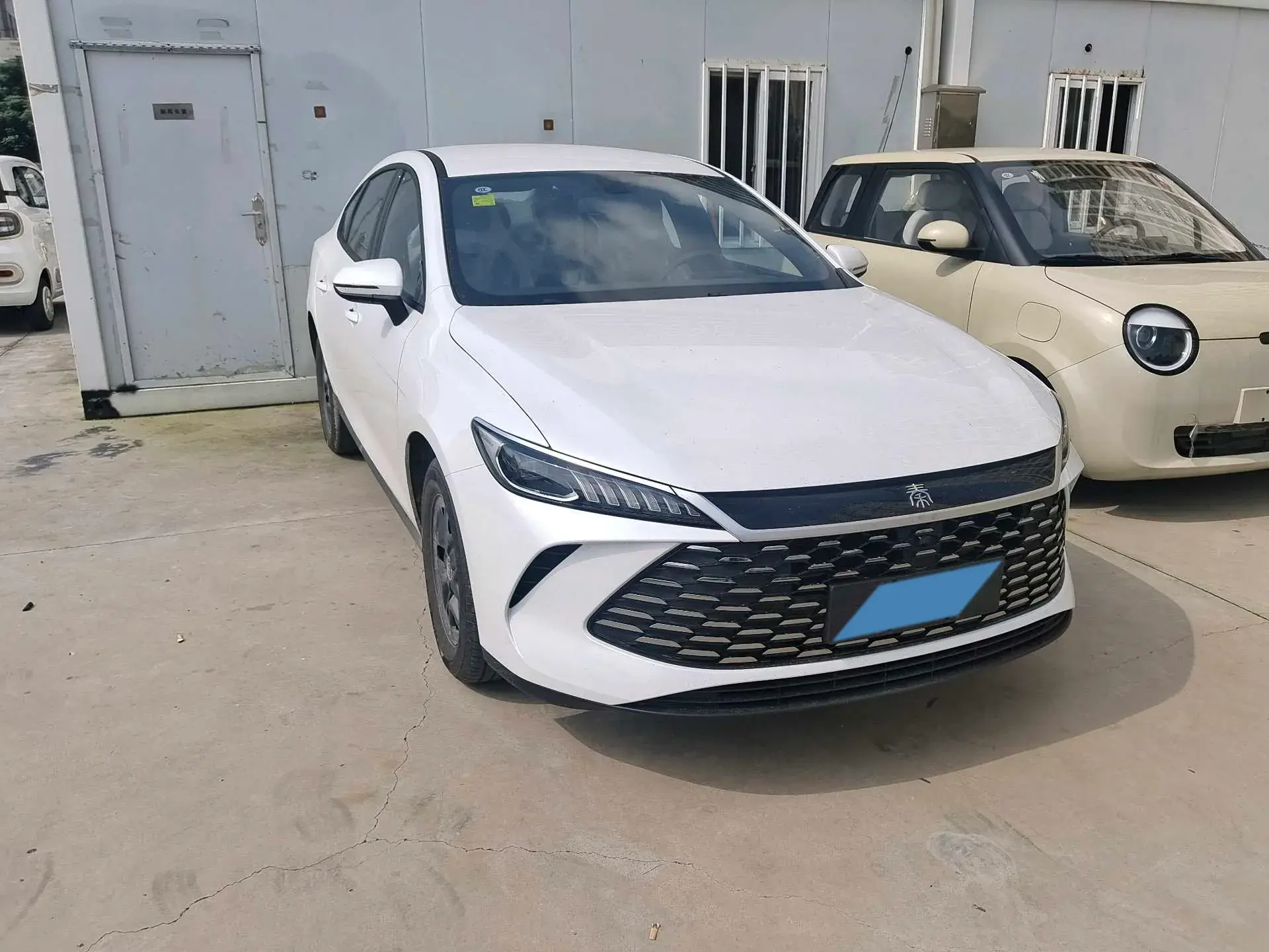 2025 BYD SEAL05 thumbnail 2