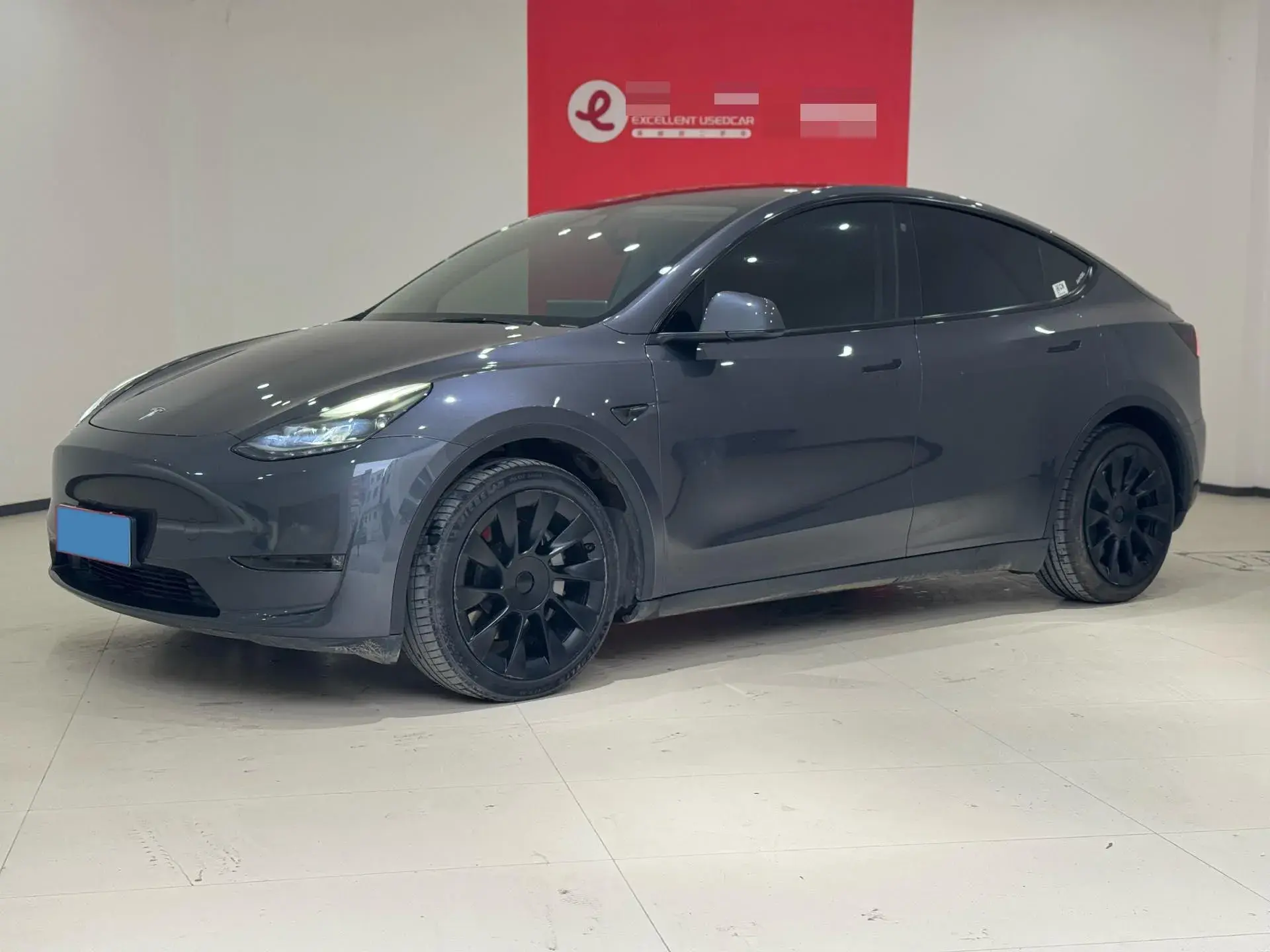 2022 TESLA MODEL view 1