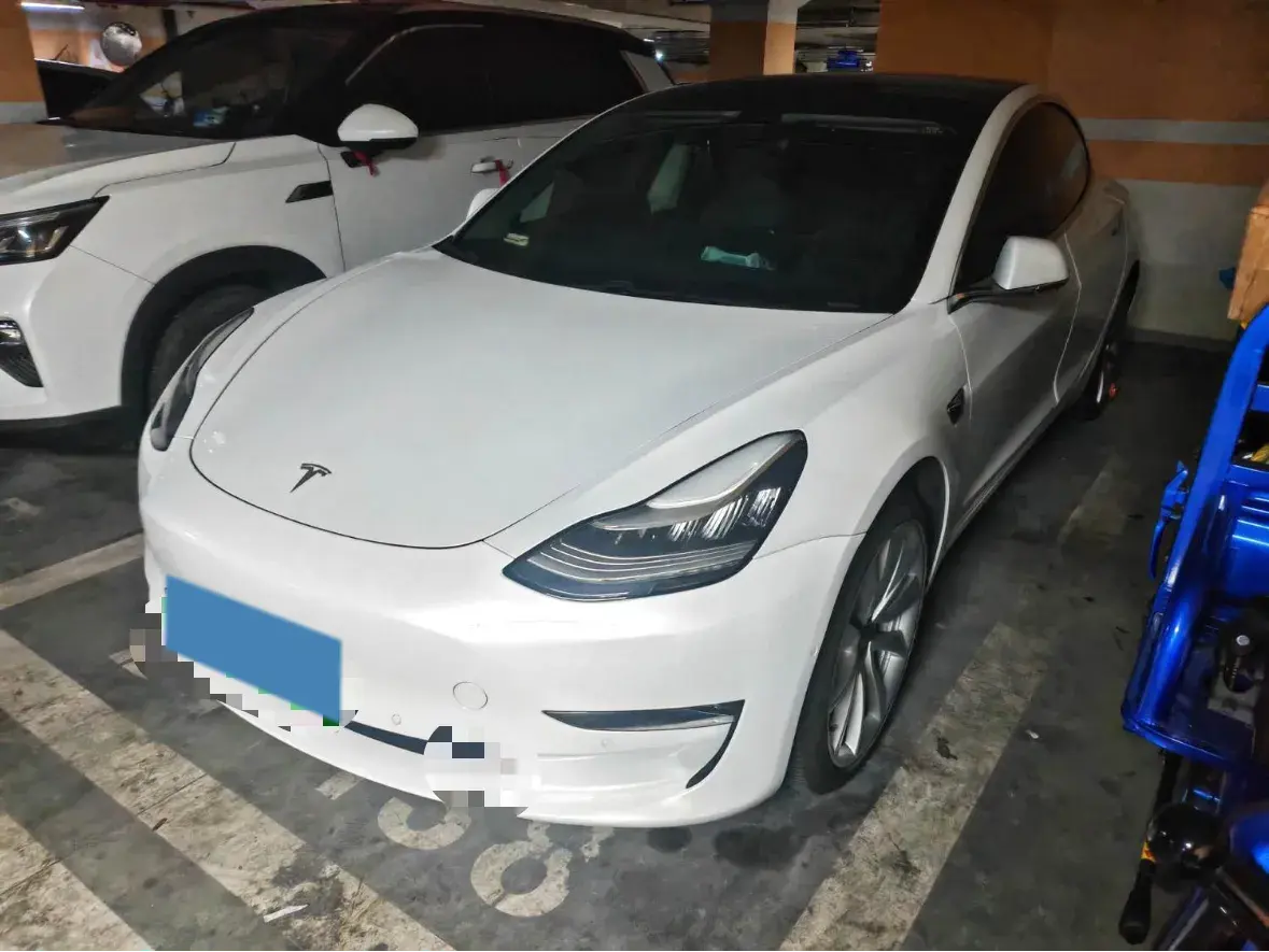 2019 TESLA MODEL view 1