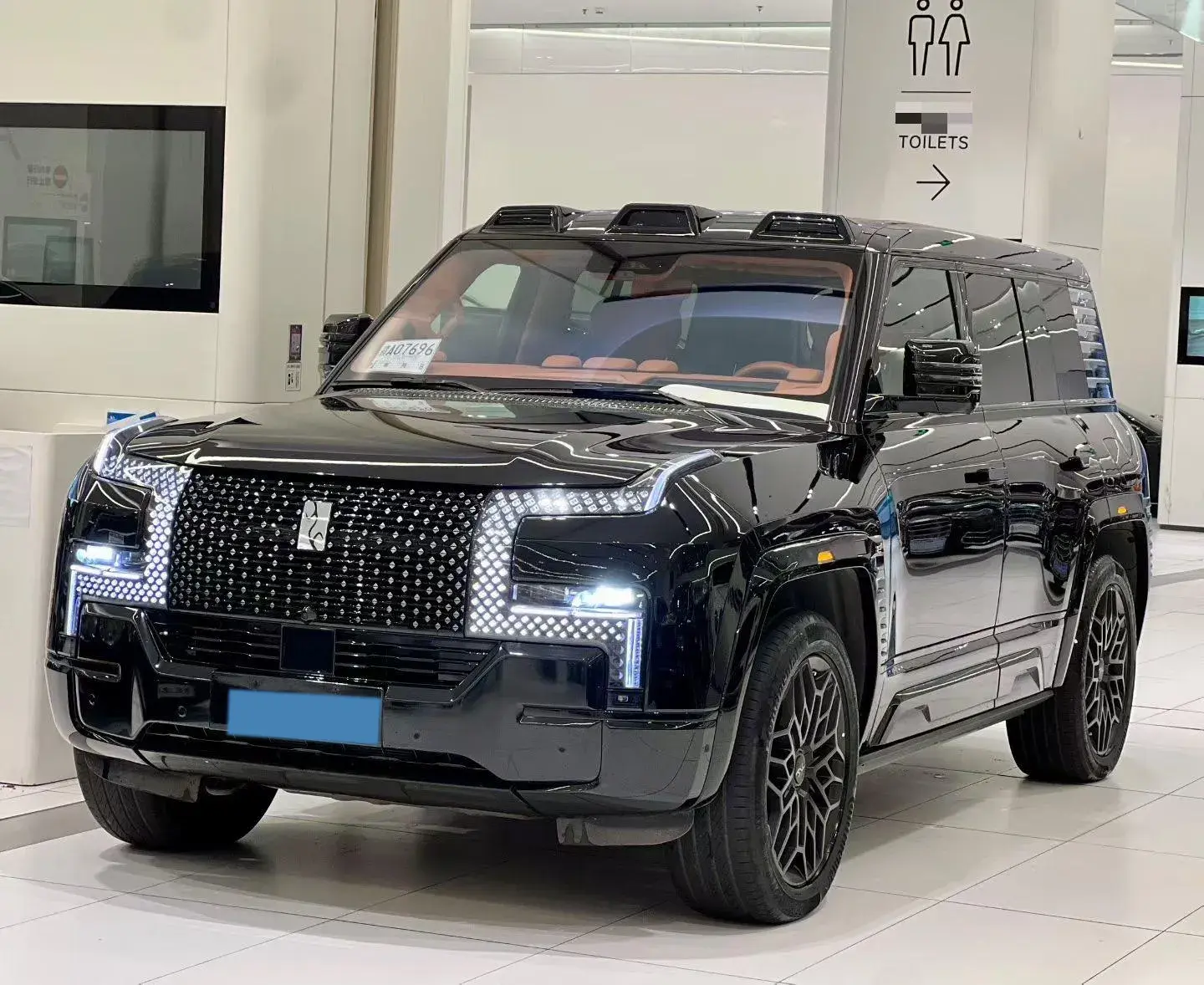 2023 YANGWANG U8 view 1