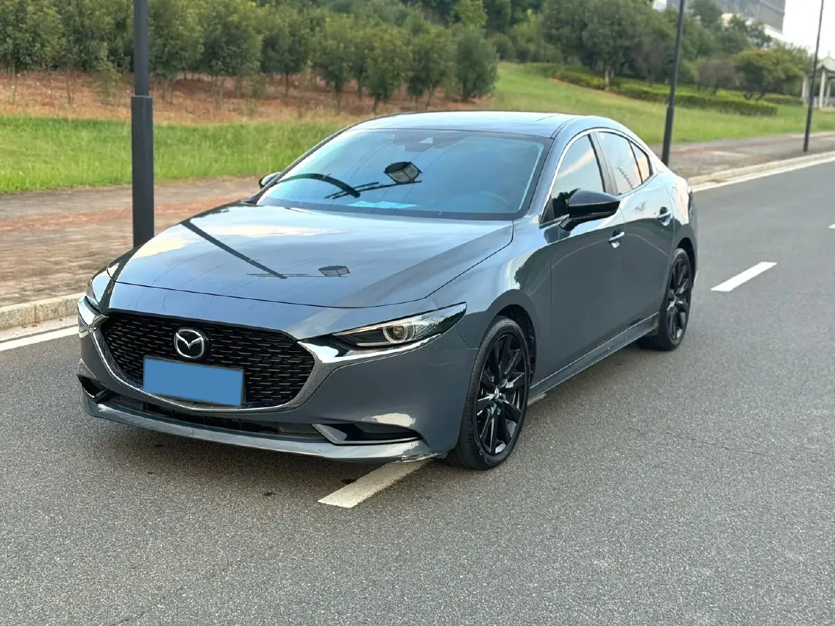 2022 Mazda 3 Axela 2.0L 158HP L4 6AT