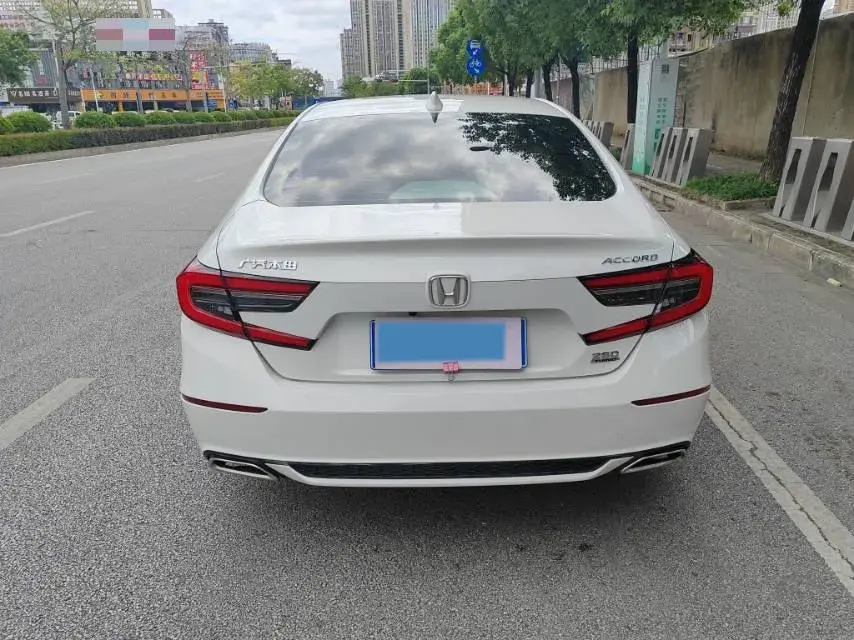 2022 HONDA ACCORD thumbnail 3