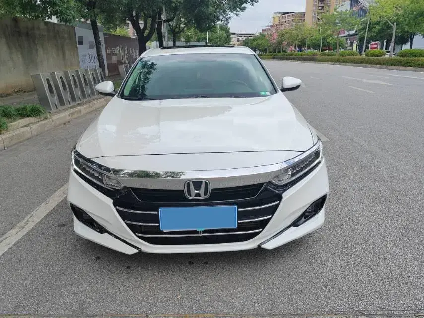 2022 HONDA ACCORD thumbnail 2