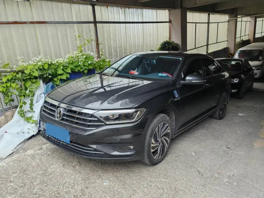 2022 VOLKSWAGEN SAGITAR view 1