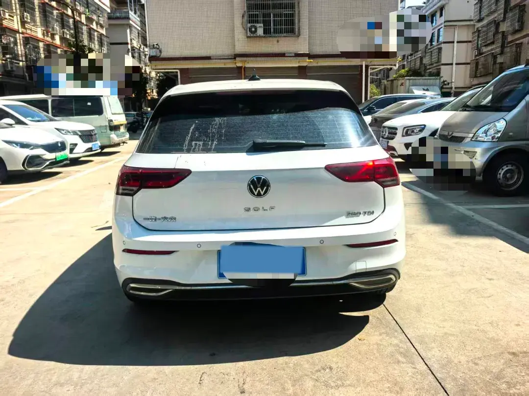 2021 VOLKSWAGEN GOLF thumbnail 4