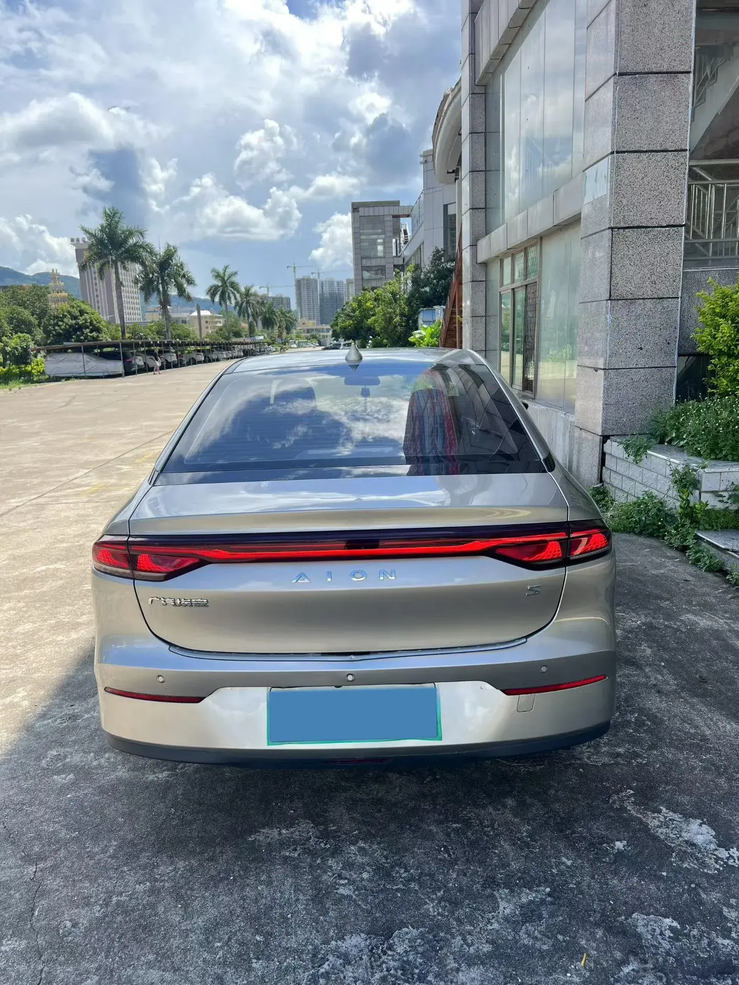 2022 AION S thumbnail 4