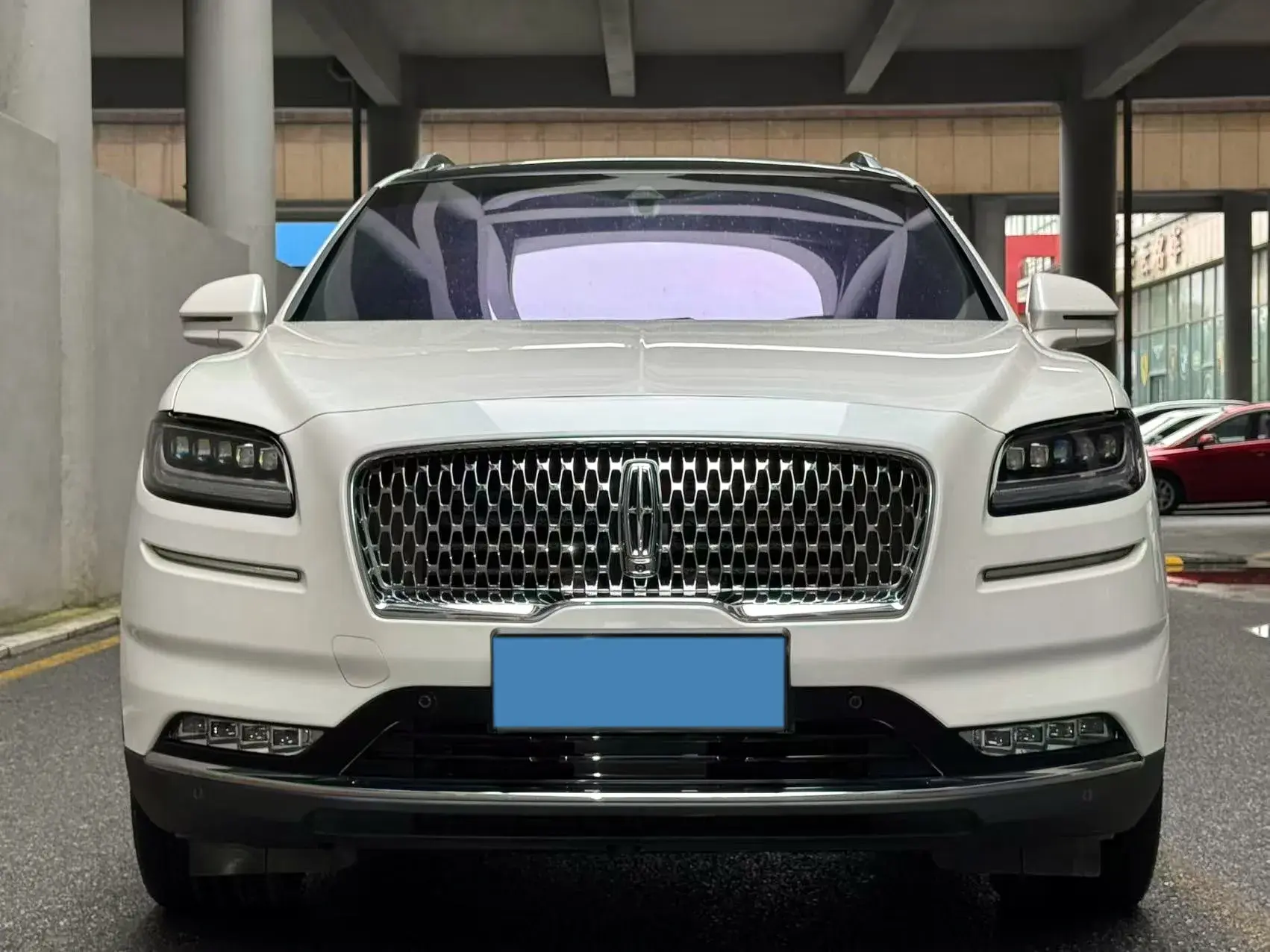 2021 LINCOLN NAUTILUS thumbnail 2