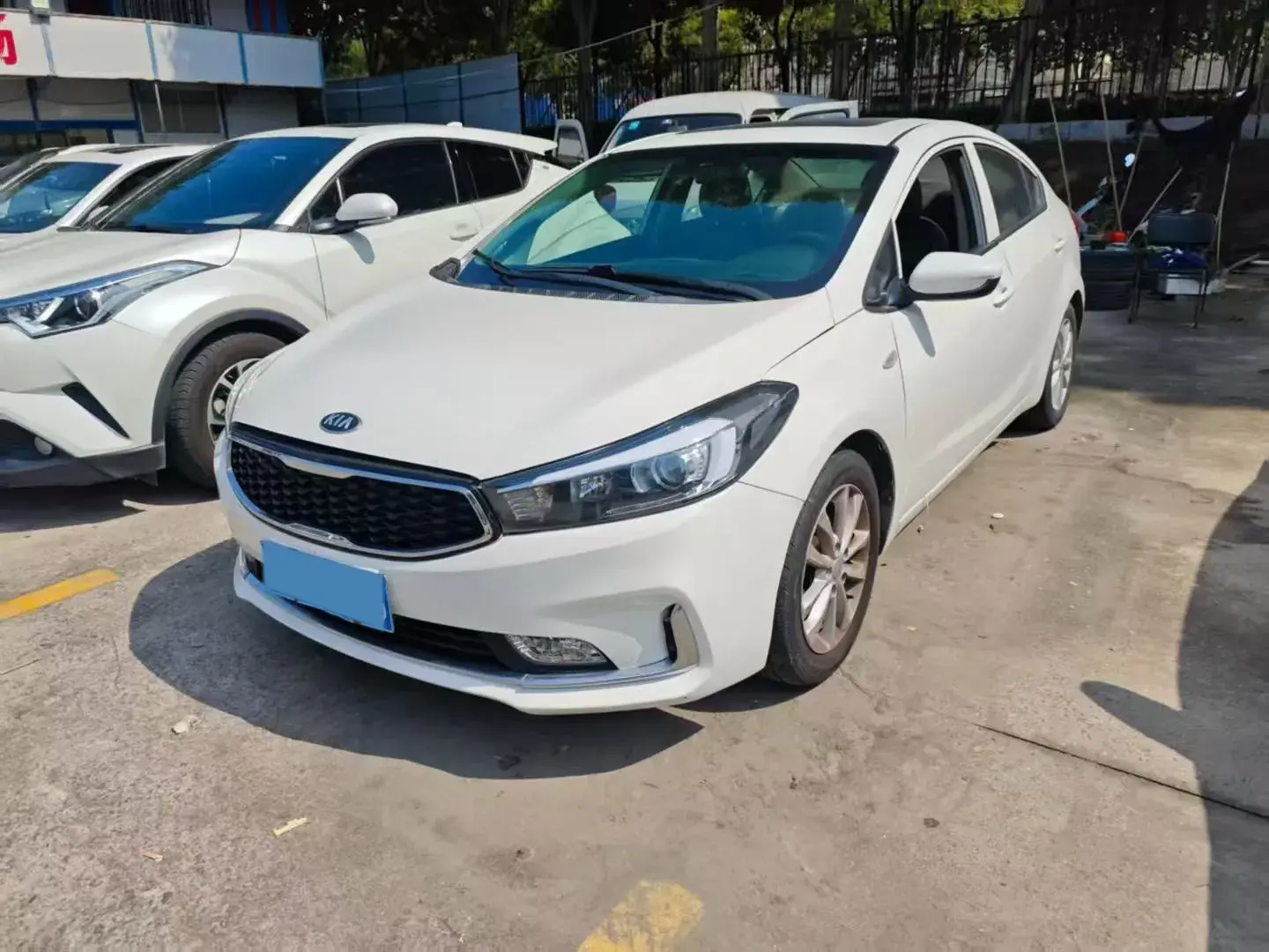 2017 KIA K3 view 1
