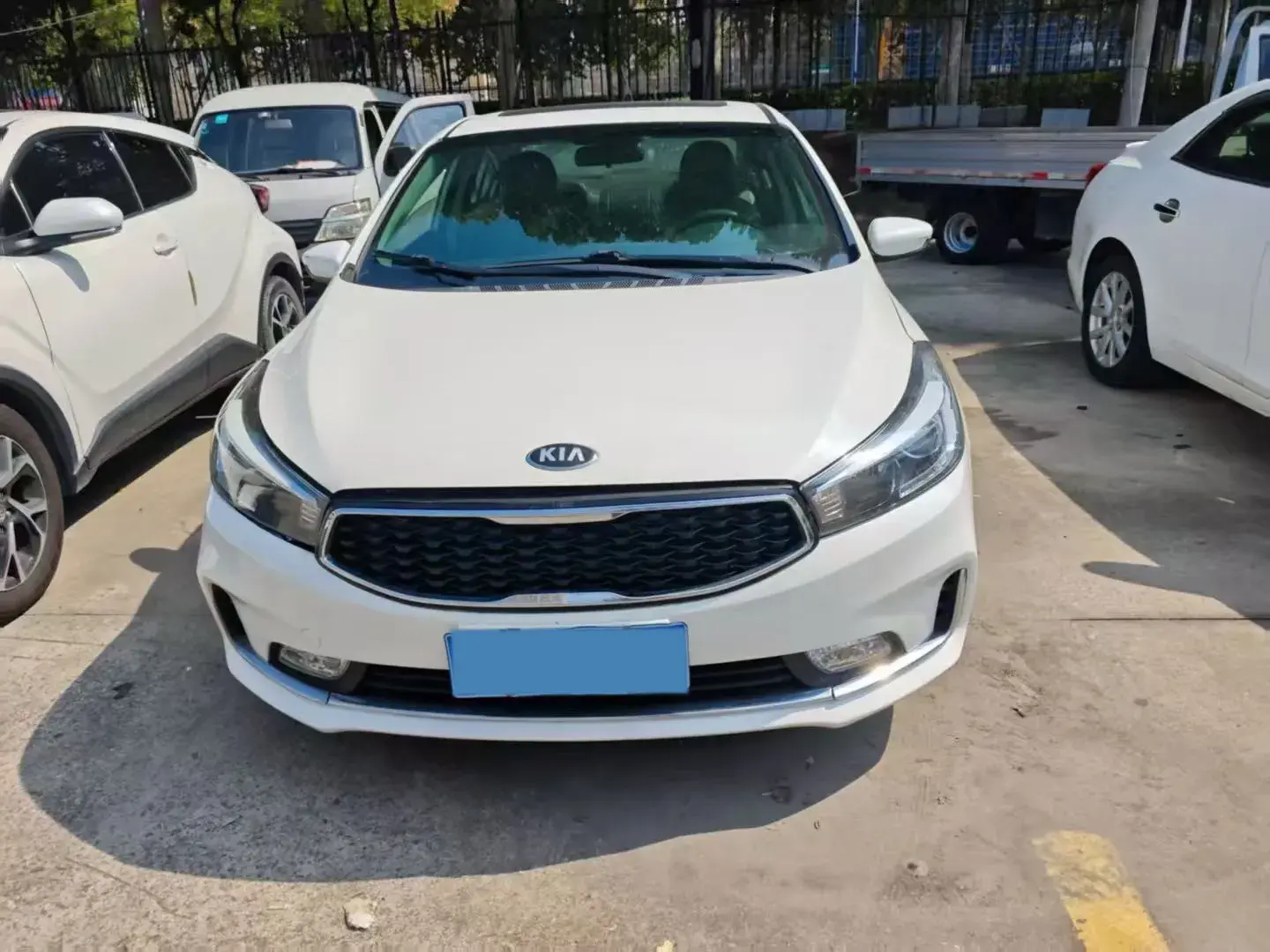 2017 KIA K3 thumbnail 2