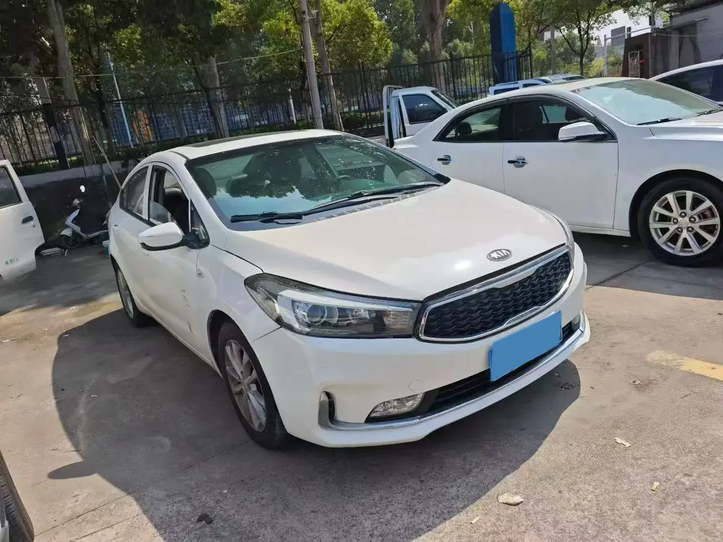 2017 KIA K3 thumbnail 3