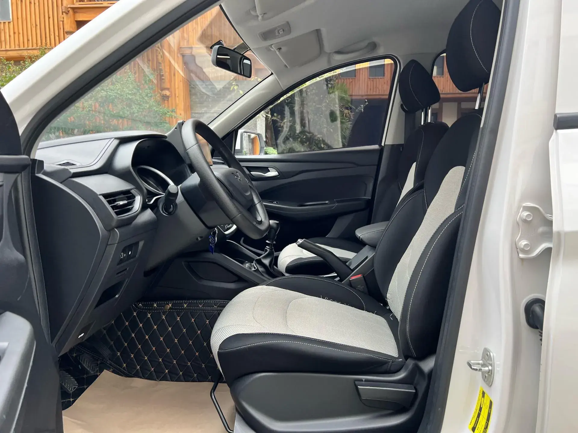 2019 WULING HONGGUANG thumbnail 4