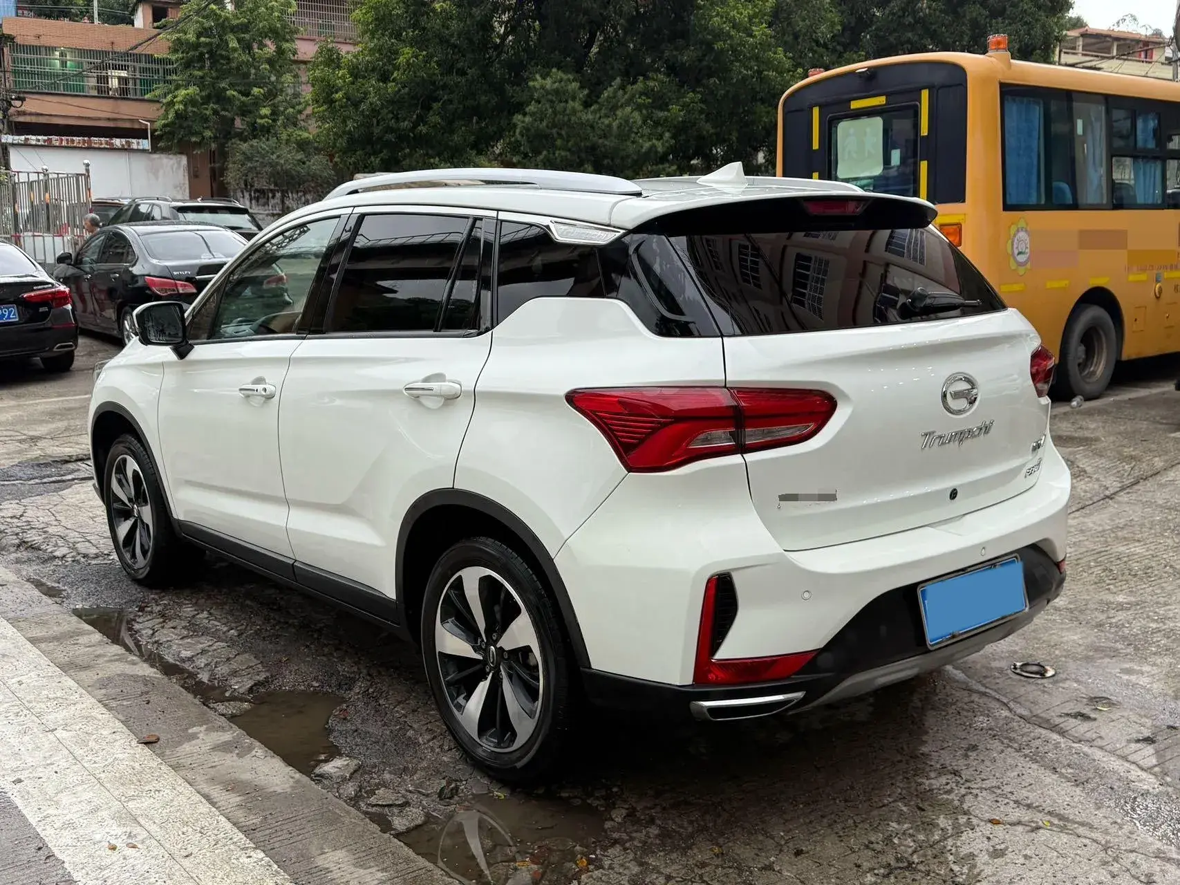 2018 GAC TRUMPCHI thumbnail 4