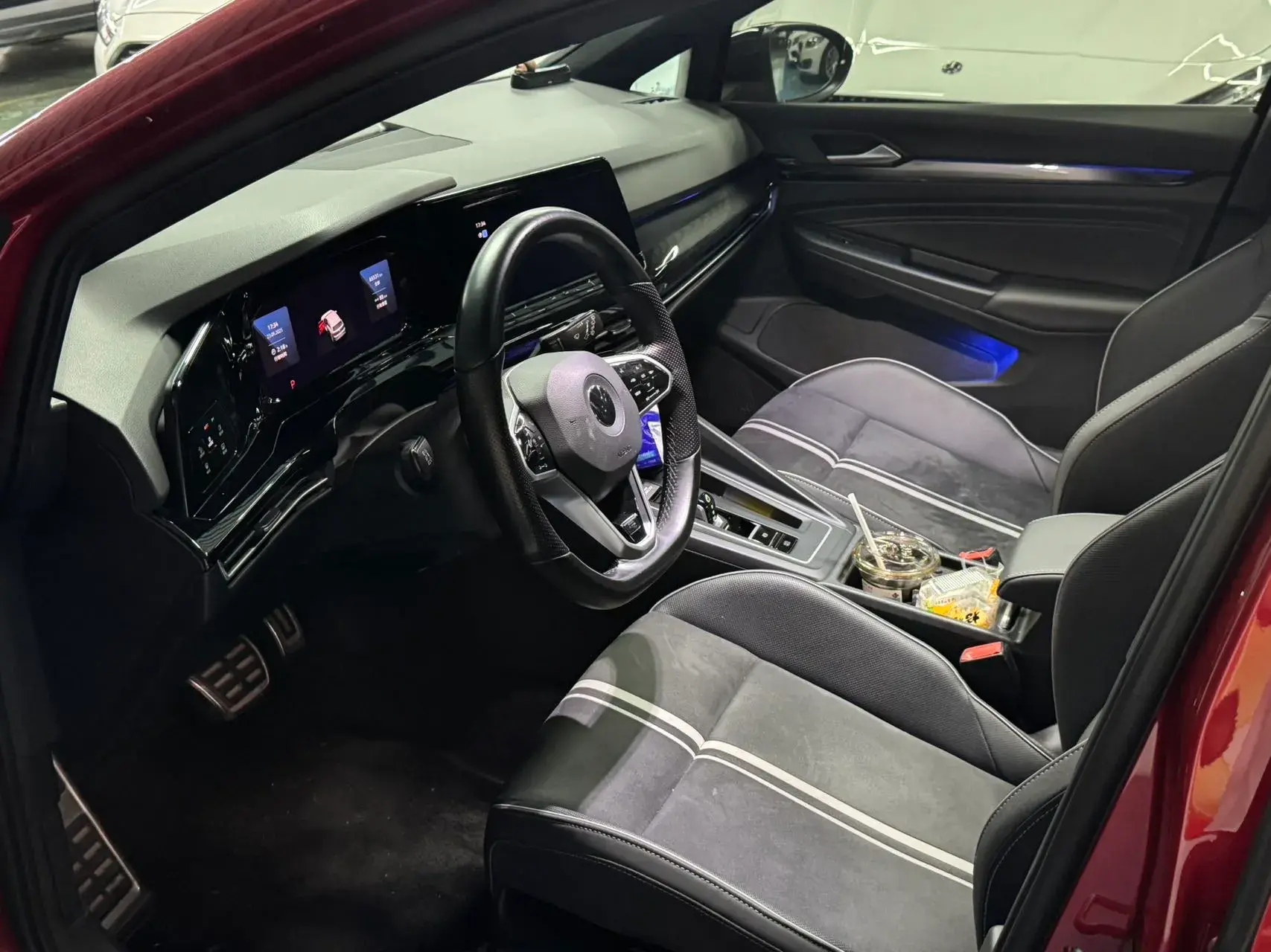 2021 VOLKSWAGEN GOLF thumbnail 3