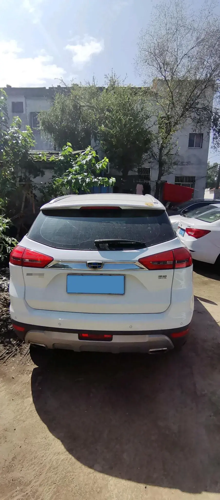 2017 GEELY EMGRAND thumbnail 4