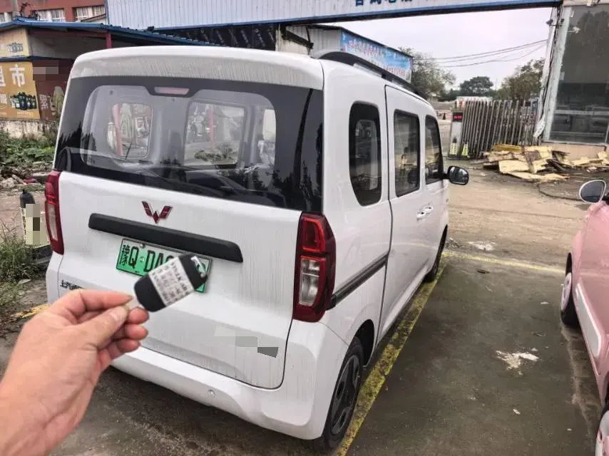 2025 WULING ZHIGUANG thumbnail 4