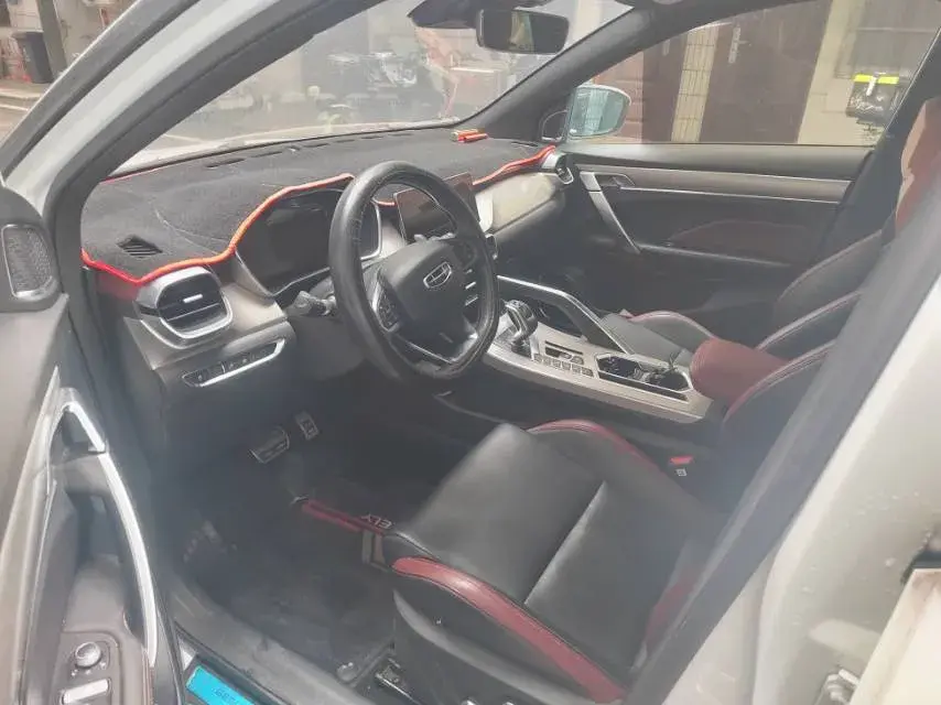 2019 GEELY COOLRAY thumbnail 3