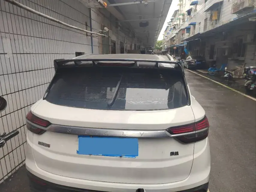 2019 GEELY COOLRAY thumbnail 4