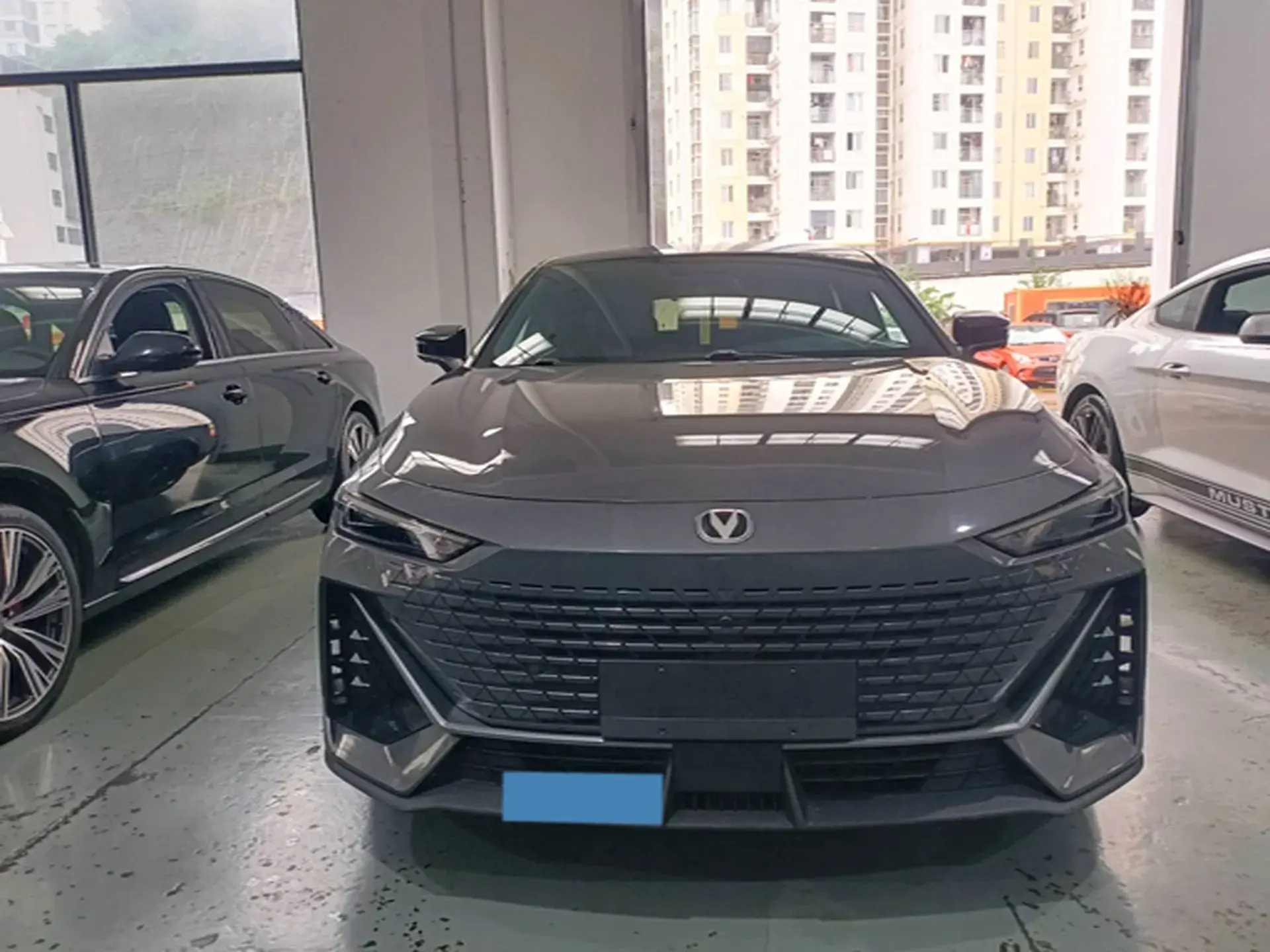 2022 CHANGAN UNI-V thumbnail 3