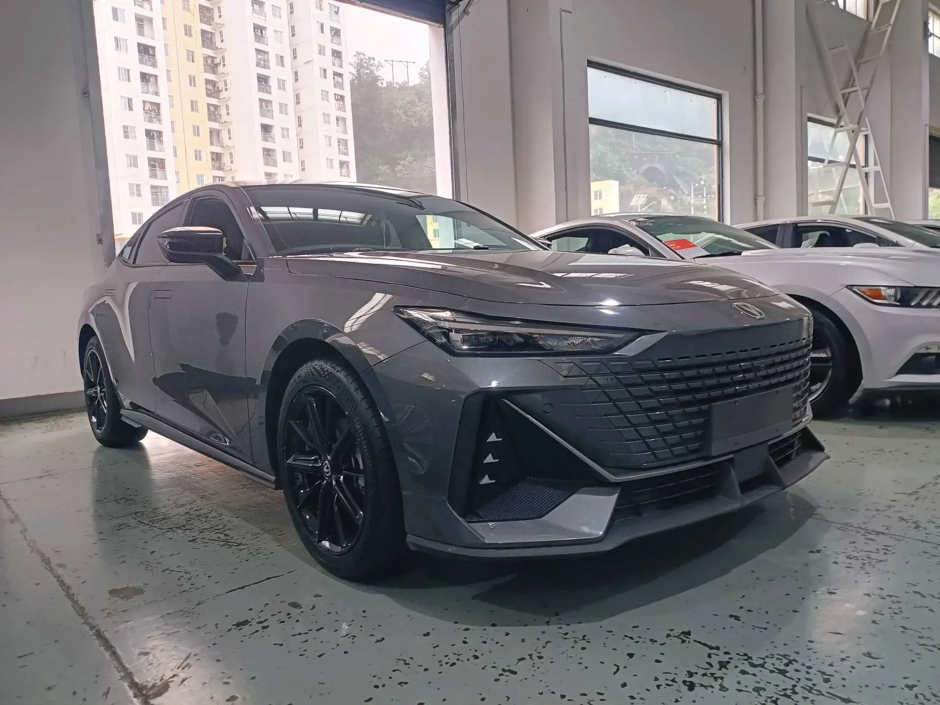 2022 CHANGAN UNI-V thumbnail 2