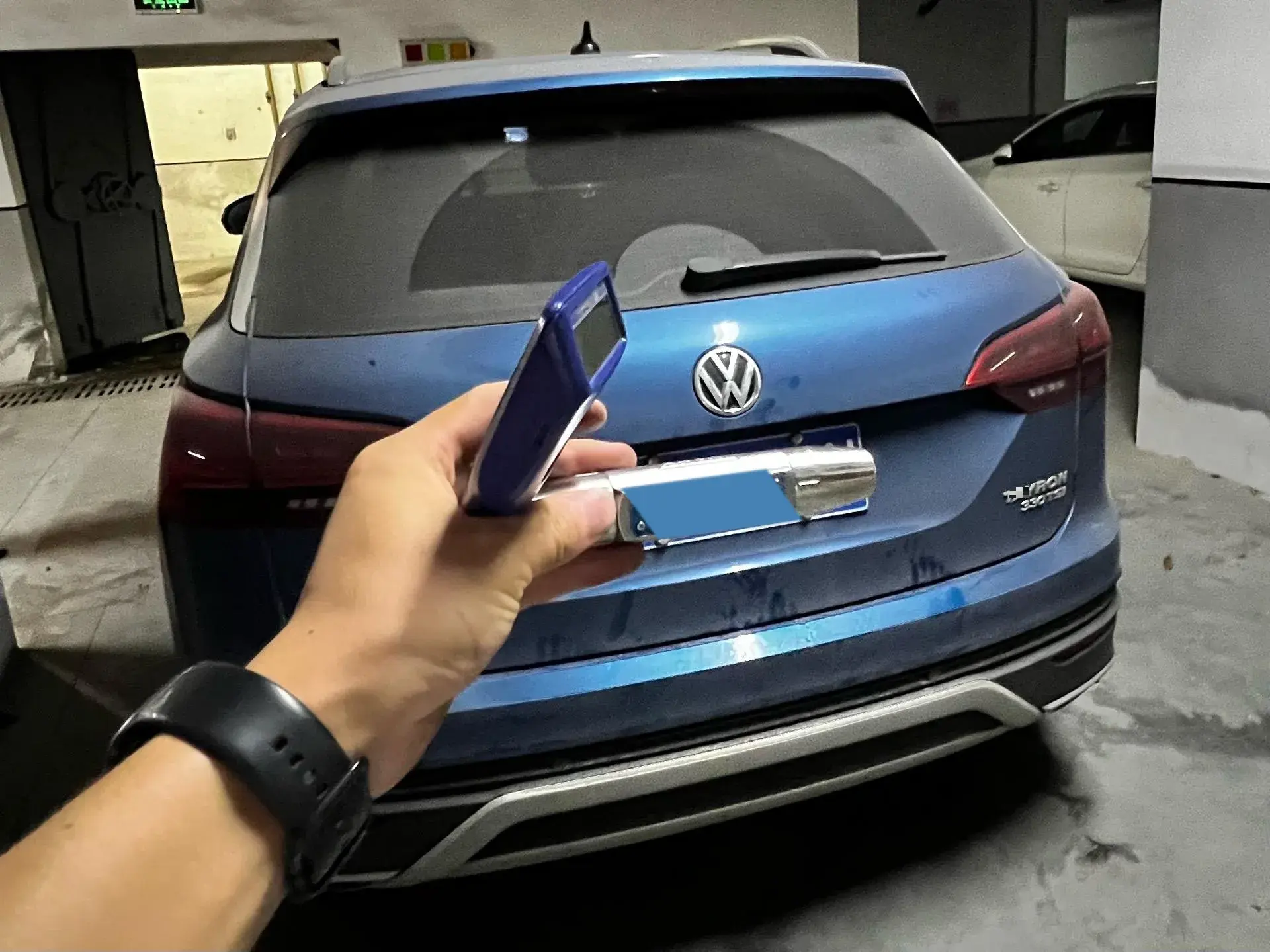 2020 VOLKSWAGEN TAYRON thumbnail 3