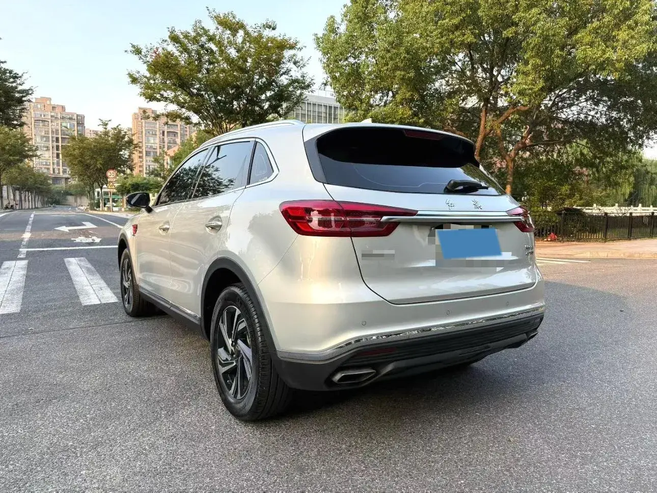 2019 HONGQI HS5 thumbnail 4